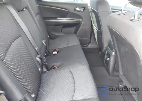 2015 Dodge Journey Sxt z USA, uszkodzony, nr VIN 3C4PDCBB5FT599881